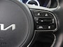 Kia Niro EV e-Niro ExecutiveLine 64 kWh | Schuif/Kanteldak | Lederen Interieur | Ele,verstelbare stoelen | Apple CarPlay/Android Auto | Camera | DAB | Stoelverwarming/Koeling | Stuurverwarming | Adaptieve Cruise Control |