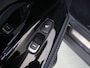 Kia Niro EV e-Niro ExecutiveLine 64 kWh | Schuif/Kanteldak | Lederen Interieur | Ele,verstelbare stoelen | Apple CarPlay/Android Auto | Camera | DAB | Stoelverwarming/Koeling | Stuurverwarming | Adaptieve Cruise Control |