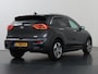 Kia Niro EV e-Niro ExecutiveLine 64 kWh | Schuif/Kanteldak | Lederen Interieur | Ele,verstelbare stoelen | Apple CarPlay/Android Auto | Camera | DAB | Stoelverwarming/Koeling | Stuurverwarming | Adaptieve Cruise Control |