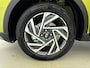 Hyundai Bayon 1.0 T-GDI PREMIUM | TWO TONE | CLIMA | STOEL- & STUURVERWARMING | NAVI  | PRIVACY GLASS | CRUISE | 16'' LM VELGEN | PDC | LAGE KMSTAND! | FABRIEKSGARANTIE GELDIG T/M 8-2030! |