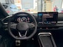 Volkswagen T-Roc 1.5 eTsi R-Line First Edition Pano-IQ-KEYLESS-CAM-CARPLAY-ACC