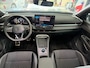 Volkswagen T-Roc 1.5 eTsi R-Line First Edition Pano-IQ-KEYLESS-CAM-CARPLAY-ACC