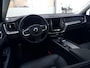 Volvo XC60 T6 Plug -in hybride AWD Bright | Long Range | Panoramadak | Trekhaak | BLIS | Adaptieve LED | Stoelverwarmin V + A |