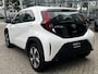 Toyota Aygo X Hybrid 115 play AD-CRUISE APPLE/ANDROID CAMERA EL-RAMEN EL-SPIEGELS GO-PACK LM-VELGEN NL-AUTO