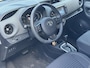 Toyota Yaris 1.5 Hybrid Dynamic UNIEKE KM STAND NL-AUTO TREKHAAK NAVI