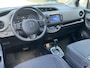 Toyota Yaris 1.5 Hybrid Dynamic UNIEKE KM STAND NL-AUTO TREKHAAK NAVI