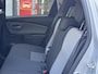 Toyota Yaris 1.5 Hybrid Dynamic UNIEKE KM STAND NL-AUTO TREKHAAK NAVI