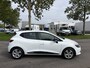 Renault Clio 0.9 TCe Expression 5-Deurs 90 PK. Mooie en zeer fijn rijdende auto !!! Eerste eigenaar !! Alle keuringen toegestaan !