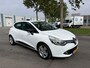 Renault Clio 0.9 TCe Expression 5-Deurs 90 PK. Mooie en zeer fijn rijdende auto !!! Eerste eigenaar !! Alle keuringen toegestaan !