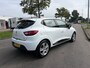 Renault Clio 0.9 TCe Expression 5-Deurs 90 PK. Mooie en zeer fijn rijdende auto !!! Eerste eigenaar !! Alle keuringen toegestaan !