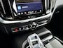 Volvo S60 Recharge T6 AWD Plus Dark | SOH 99% | Parkeercamera | Stoel- en Stuurverwarming | Trekhaak