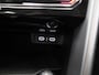 Volkswagen T-Roc 1.5 TSI Life 150 PK| Origineel Nederlands | Dealeronderhouden | Achteruitrijcamera | Climatronic | Parkeersensoren | Apple Carplay | Digitale Cockpit | 16 Inch Velgen