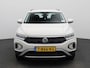 Volkswagen T-Roc 1.5 TSI Life 150 PK| Origineel Nederlands | Dealeronderhouden | Achteruitrijcamera | Climatronic | Parkeersensoren | Apple Carplay | Digitale Cockpit | 16 Inch Velgen