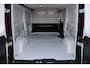 Renault Trafic 2.0 Blue dCi 110 T30 L2H1 Start 19KM! | Parkeersensoren | Radio | Airco | Cruise Control