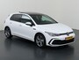 Volkswagen Golf 1.5 eTSI R-Line Business+ | Panoramadak | Stoel/Stuurverwarming | Trekhaak | R-Line In/Exterieur |