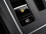Volkswagen Golf 1.5 eTSI R-Line Business+ | Panoramadak | Stoel/Stuurverwarming | Trekhaak | R-Line In/Exterieur |
