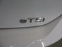 Volkswagen Golf 1.5 eTSI R-Line Business+ | Panoramadak | Stoel/Stuurverwarming | Trekhaak | R-Line In/Exterieur |