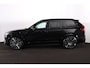 Volvo XC90 T8 Recharge AWD Ultra Dark Exec. Ed. - Luchtvering - Panorama/schuifdak - IntelliSafe Assist & Surround - 360º Camera - Bowers & Wilkins audio - Adaptieve LED koplampen - Verwarmde voorstoelen, stuur & achterbank - Parkeersensoren voor & achter - Elektr. bedienb. voorstoelen met geheugen - Geventileerde voorstoelen - Head up display - Draadloze tel. lader - 22' LMV