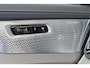 Volvo XC90 T8 Recharge AWD Ultra Dark Exec. Ed. - Luchtvering - Panorama/schuifdak - IntelliSafe Assist & Surround - 360º Camera - Bowers & Wilkins audio - Adaptieve LED koplampen - Verwarmde voorstoelen, stuur & achterbank - Parkeersensoren voor & achter - Elektr. bedienb. voorstoelen met geheugen - Geventileerde voorstoelen - Head up display - Draadloze tel. lader - 22' LMV