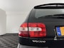 Volvo V40 1.8 Europa *LEATHER-FABRIC | HEATED-COMFORTSEATS | AIRCO | CRUISE | TOWBAR | RADIO-CD | 17''ALU*