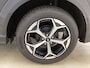 Ford Puma 1.0-125pk EcoBoost Hybrid ST-Line X. Alweer zo'n mooie complete Ford Puma met slechts 7.400km èn fabrieksgarantie t/m 10-12-2029 ! Autm. airco, LED verlichting, navigatie, telefoonvoorb., bestuurders assistent pakket, winterpakket etc., etc