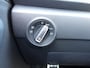 Volkswagen T-Roc 1.5 TSI 150pk 7-DSG Sport Business R met 4 Nieuwe 4 Seizoenenbanden