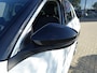 Volkswagen T-Roc 1.5 TSI 150pk 7-DSG Sport Business R met 4 Nieuwe 4 Seizoenenbanden