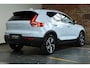 Volvo XC40 B4 Plus Dark | Trekhaak | Panoramadak | Verwarmbare voorstoelen, voorruit en stuurwiel | Premium audio by Harman Kardon | Apple carplay/Android auto | Keyless |