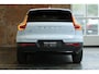 Volvo XC40 B4 Plus Dark | Trekhaak | Panoramadak | Verwarmbare voorstoelen, voorruit en stuurwiel | Premium audio by Harman Kardon | Apple carplay/Android auto | Keyless |