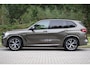 BMW X5 xDrive45e Executive M-Sport | HUD | Adap Cruise | Memory | Elektr. trekhaak | Alarm kl.3 | Stoelverwarming | Sensatec Dashboard | Shadow Line | Etc.