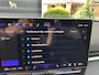 Volkswagen T-Roc 1.5 eTsi R-Line First Edition Black Style /Hu Display /ElekTrekhaak / Panoramadak / Harmon Kardon / subwoofer / Matrix Led Verlichting / Stuur en stoel verwarming / 360 Camera /