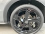 Volkswagen T-Roc 1.5 eTsi R-Line First Edition Black Style /Hu Display /ElekTrekhaak / Panoramadak / Harmon Kardon / subwoofer / Matrix Led Verlichting / Stuur en stoel verwarming / 360 Camera /