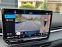 Volkswagen T-Roc 1.5 eTsi R-Line First Edition Black Style /Hu Display /ElekTrekhaak / Panoramadak / Harmon Kardon / subwoofer / Matrix Led Verlichting / Stuur en stoel verwarming / 360 Camera /