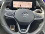 Volkswagen T-Roc 1.5 eTsi R-Line First Edition Black Style /Hu Display /ElekTrekhaak / Panoramadak / Harmon Kardon / subwoofer / Matrix Led Verlichting / Stuur en stoel verwarming / 360 Camera /