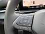 Volkswagen T-Roc 1.5 eTsi R-Line First Edition Black Style /Hu Display /ElekTrekhaak / Panoramadak / Harmon Kardon / subwoofer / Matrix Led Verlichting / Stuur en stoel verwarming / 360 Camera /