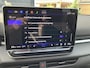 Volkswagen T-Roc 1.5 eTsi R-Line First Edition Black Style /Hu Display /ElekTrekhaak / Panoramadak / Harmon Kardon / subwoofer / Matrix Led Verlichting / Stuur en stoel verwarming / 360 Camera /