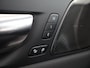 Volvo XC60 2.0 T8 Plug-in hybrid AWD Ultra Black Edition | Panoramadak | HUD | Harman/Kardon Audio | Ele. verstalbare Comfortstoelen + Geheugen | Stoel/Stuurverwarming | Adaptieve Cruise Control | 360 Camera | Apple CarPlay/Android Auto |