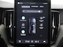 Volvo XC60 2.0 T8 Plug-in hybrid AWD Ultra Black Edition | Panoramadak | HUD | Harman/Kardon Audio | Ele. verstalbare Comfortstoelen + Geheugen | Stoel/Stuurverwarming | Adaptieve Cruise Control | 360 Camera | Apple CarPlay/Android Auto |