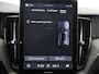 Volvo XC60 2.0 T8 Plug-in hybrid AWD Ultra Black Edition | Panoramadak | HUD | Harman/Kardon Audio | Ele. verstalbare Comfortstoelen + Geheugen | Stoel/Stuurverwarming | Adaptieve Cruise Control | 360 Camera | Apple CarPlay/Android Auto |