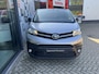 Toyota ProAce Electric LONG EXTRA RANGE DYNAMIC 75KWH 8-PERSOONS ROLSTOELAUTO VERLAAGD-INBOUW-OPRIJPLAAT 2x SCHUIFDEUR