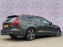 Volvo V60 2.0 T6 Plug-in hybrid AWD Plus Dark | Trekhaak | Long Range | Stoel/stuurverwarming | Schuif/kanteldak | Adapt. Cruise Control | Power Seats | DAB | Black Pack |