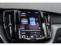 Volvo XC60 2.0 T6 Plug-in hybrid AWD Plus Dark - ACC - 360 Camera - Pano - H&K - Stoel/Stuurverwarming - Memory - BLIS - Keyless - Rijklaar