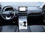 Hyundai Kona Electric EV Premium 64 kWh | SOH 90,7% | Stoelverwarming-ventilatie | Trekhaak | Head-up display | Camera