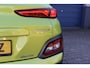 Hyundai Kona Electric EV Premium 64 kWh | SOH 90,7% | Stoelverwarming-ventilatie | Trekhaak | Head-up display | Camera