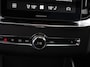 Volvo XC90 2.0 T8 Plug-in hybrid AWD Ultra Dark Panoramadak Navigatie Apple Carplay Android Auto 360 camera Parkeerhulp Adaptive Cruise Control Verwarmde en geventileerde voorstoelen Head-up-display Harman Kardon Premium Sound Memory stoelen met massagefunctie Climate Control Matrix-ledkoplampen