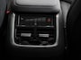 Volvo XC90 2.0 T8 Plug-in hybrid AWD Ultra Dark Panoramadak Navigatie Apple Carplay Android Auto 360 camera Parkeerhulp Adaptive Cruise Control Verwarmde en geventileerde voorstoelen Head-up-display Harman Kardon Premium Sound Memory stoelen met massagefunctie Climate Control Matrix-ledkoplampen