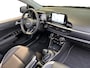 Kia Picanto 1.0 DPI GT-Line Automaat | Apple Carplay / Android Auto | Navigatiesysteem | Stoel + Stuurverwarming | Elektrisch Bedienbaar Schuif / Kanteldak | Parkeersensoren + Camera Achter | Cruise Control | Dodehoekdetectie + Correctie | Lichtsensor | 16"Lichtmetalen Velgen