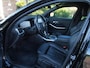 BMW 3-Serie Touring 318i Business Edition Plus | Trekhaak | Camera  | LED-Laser | Sfeerverlichting | Apple Carplay | NL-Auto |
