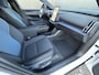 Volvo EX30 Cross Country P5 Long Range Plus Europa 69 kWh Elektrische stoelverstelling / Harman Kardon Audio / Elektr.bed. achterklep / parkeercamera achter
