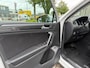 Volkswagen Tiguan 1.5 TSI ACT R-LINE AUTOMAAT Trekhaak Head UP display Navigatie Automatische Airco LMV Adaptief Cruise control
